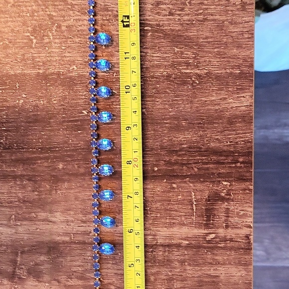 Vintage Blue Necklace - Picture 5 of 5